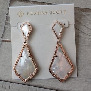 Kendra Scott Alexis Rose Gold And Ivory Mother Of Pearl Earrings